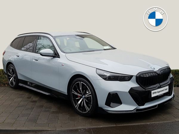 BMW 5-Series Estate, Petrol Plug-in Hybrid, 2025, Grey