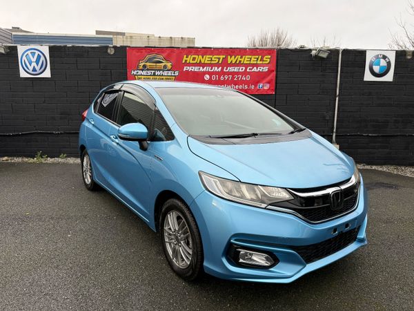 Honda Fit Hatchback, Petrol Hybrid, 2017, Blue