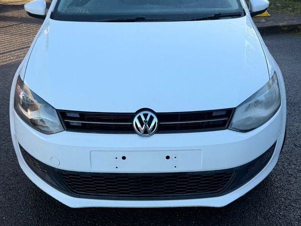 Volkswagen Polo Hatchback, Petrol, 2012, White