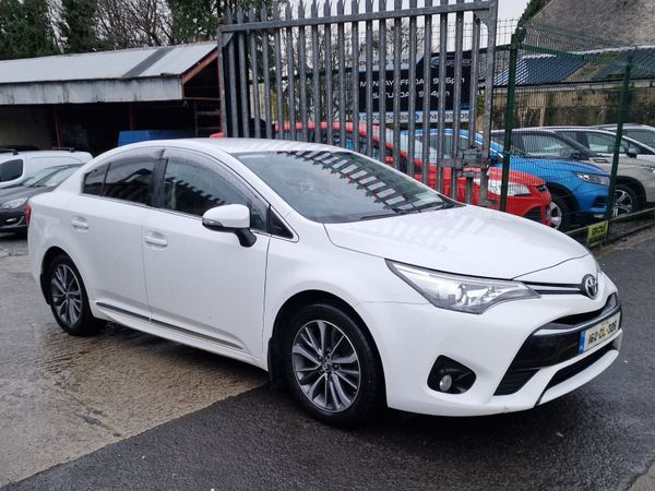 Toyota Avensis Saloon, Diesel, 2016, White