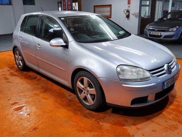 Volkswagen Golf Hatchback, Petrol, 2007, Silver