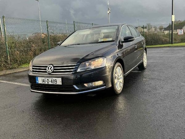 Volkswagen Passat Saloon, Diesel, 2014, Black