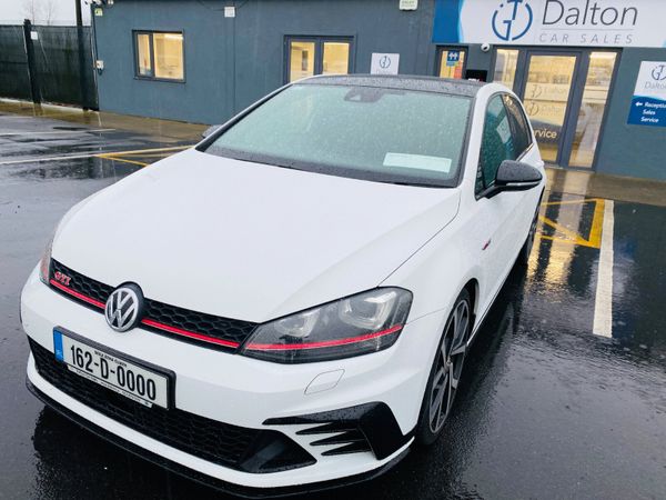 Volkswagen Golf Hatchback, Petrol, 2016, White