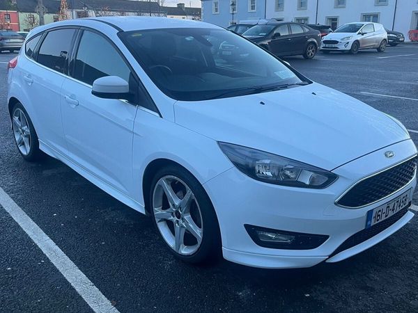 Ford Focus Hatchback, Diesel, 2016, White