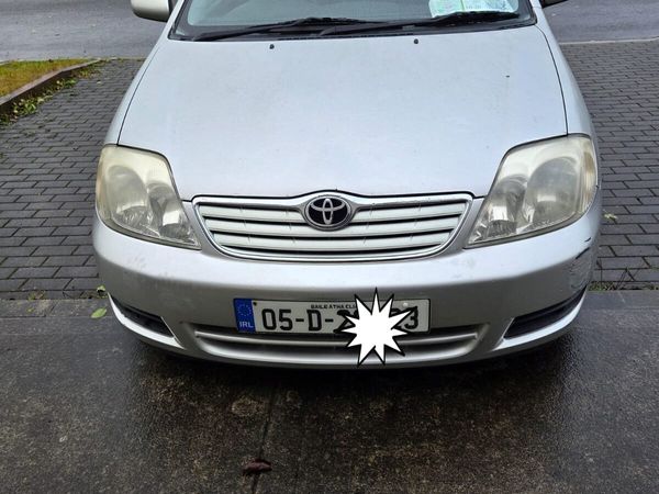 Toyota Corolla Saloon, Petrol, 2005, Silver