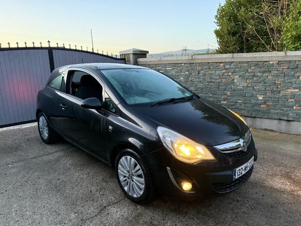 Vauxhall Corsa Hatchback, Petrol, 2013, Black