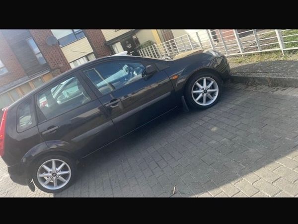 Ford Fiesta Hatchback, Petrol, 2007, Black