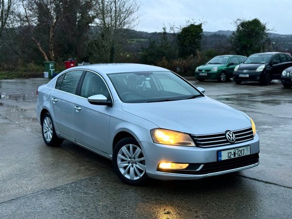 Volkswagen Passat Saloon, Diesel, 2012, Silver