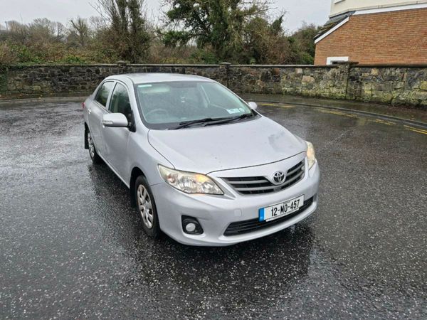 Toyota Corolla Saloon, Petrol, 2012, Silver