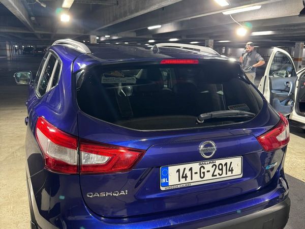 Nissan Qashqai Hatchback, Diesel, 2014, Blue