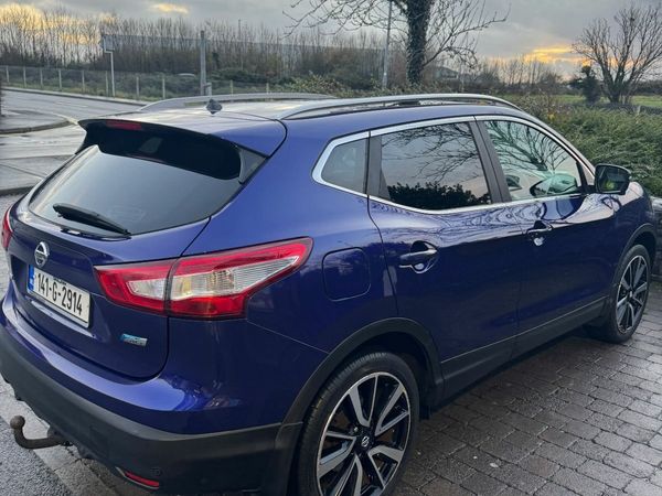Nissan Qashqai Hatchback, Diesel, 2014, Blue