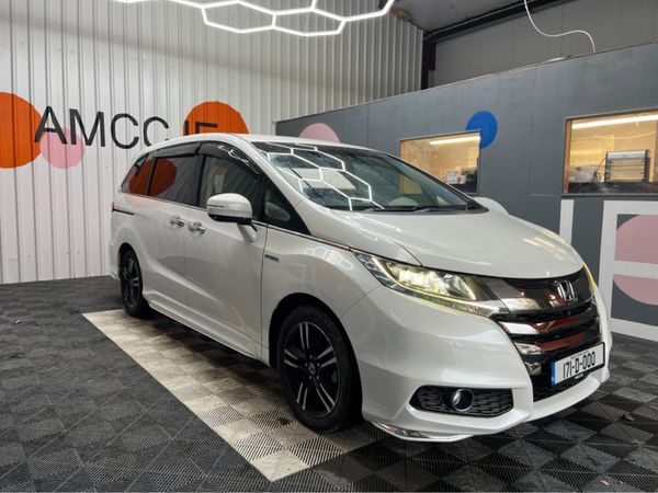 Honda Odyssey MPV, Petrol Hybrid, 2017, White