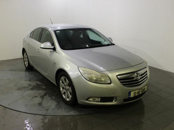 Vauxhall Insignia Hatchback, Petrol, 2010, Silver