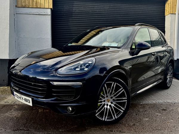 Porsche Cayenne SUV, Petrol Plug-in Hybrid, 2017, Navy