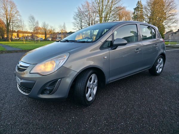 Vauxhall Corsa Hatchback, Petrol, 2012, Brown