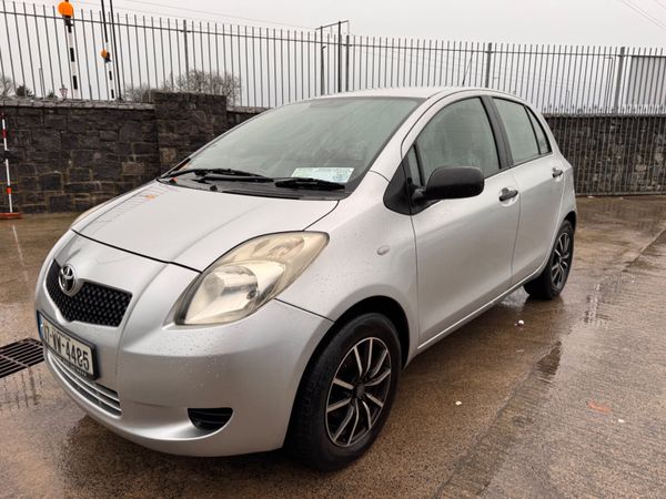 Toyota Yaris Hatchback, Petrol, 2007, Silver
