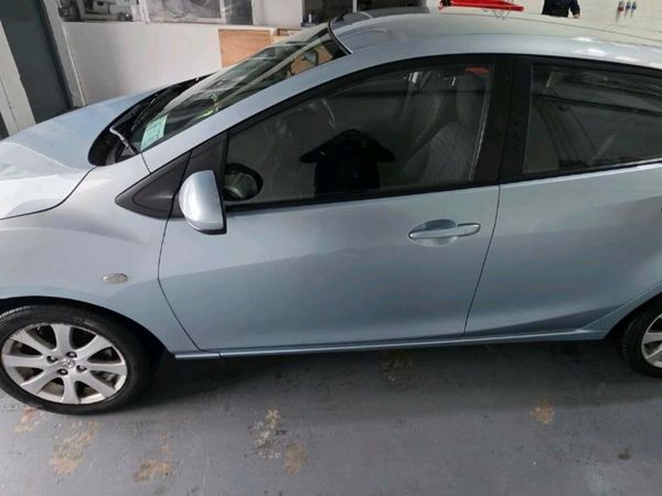 Mazda Mazda2 Hatchback, Petrol, 2010, Blue