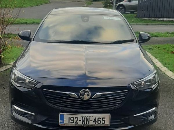 Vauxhall Insignia Hatchback, Diesel, 2019, Blue
