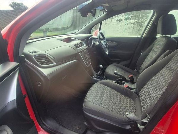 Vauxhall Mokka Hatchback, Petrol, 2015, Red