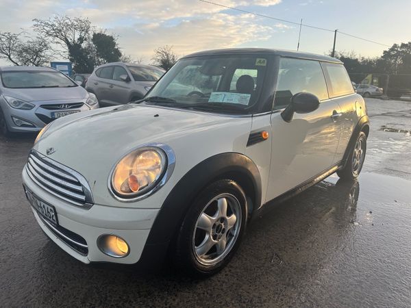 Mini Cooper Hatchback, Diesel, 2010, White