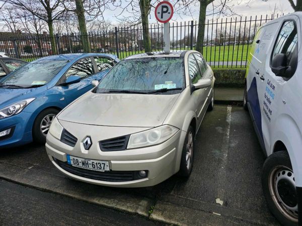 Renault Megane Saloon, Petrol, 2008, Gold