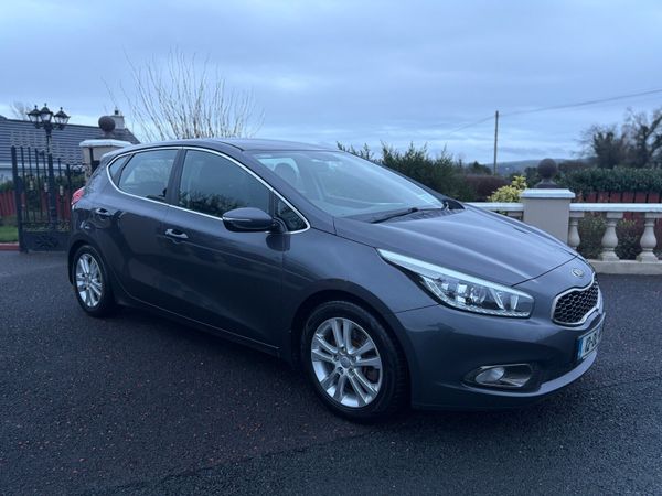 Kia Ceed Hatchback, Diesel, 2012, Silver