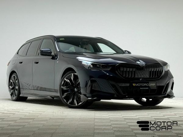 BMW 5-Series Estate, Petrol Plug-in Hybrid, 2024, Black
