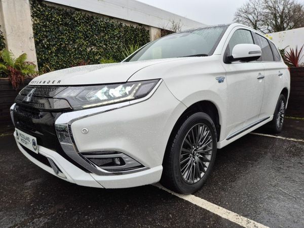 Mitsubishi Outlander SUV, Petrol Plug-in Hybrid, 2020, White