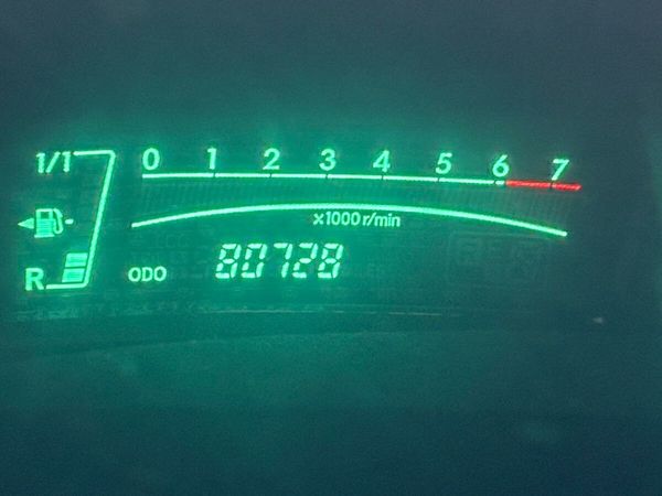 Toyota Yaris Hatchback, Petrol, 2010, Gold