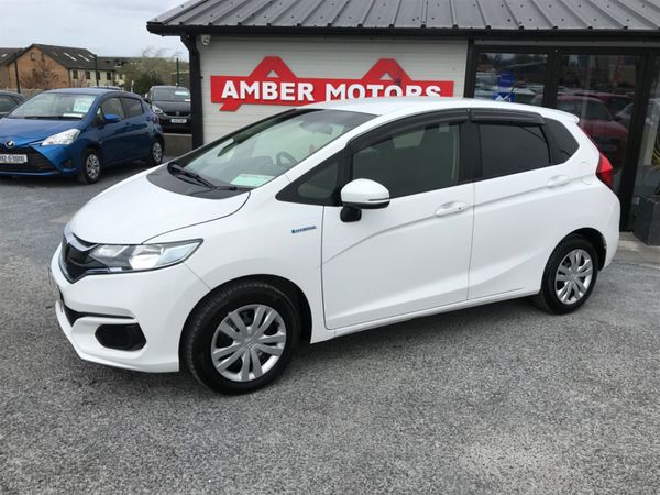 Honda Fit Hatchback, Petrol Hybrid, 2019, White