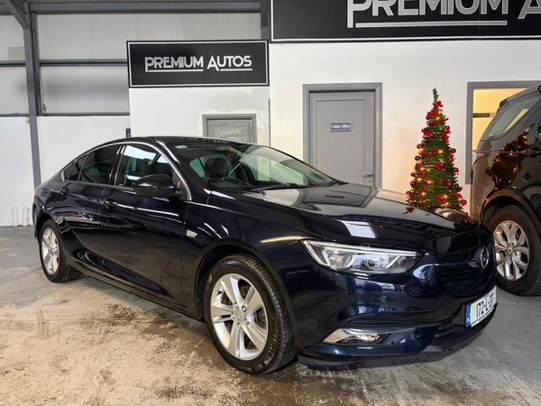 Opel Insignia Hatchback, Diesel, 2017, Blue