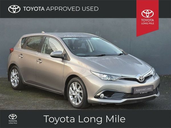 Toyota Auris Hatchback, Diesel, 2016, Bronze