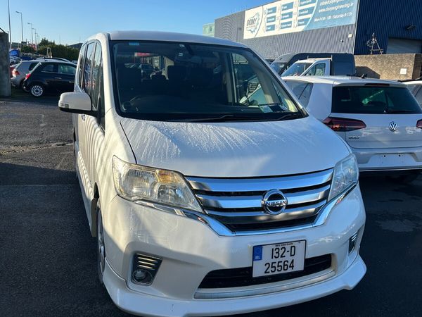 Nissan Serena MPV, Petrol Hybrid, 2013, White