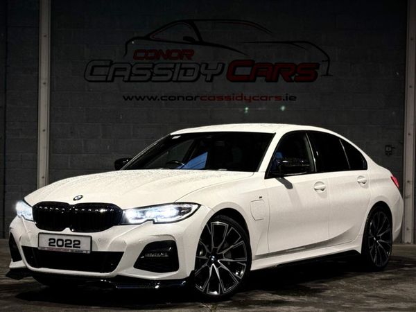 BMW 3-Series Saloon, Petrol Hybrid, 2022, White