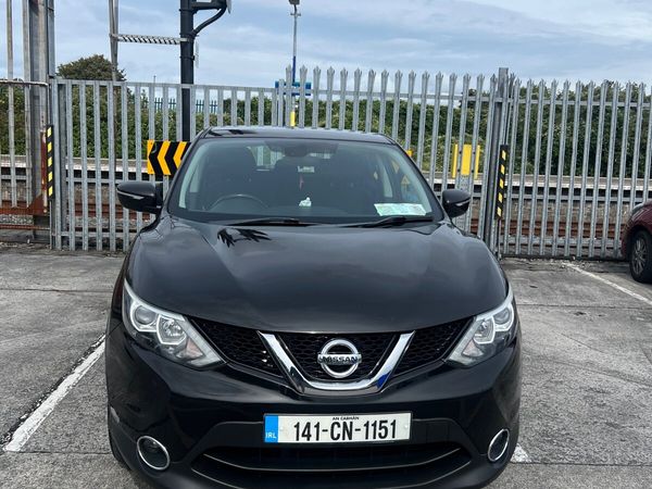 Nissan Qashqai Hatchback, Diesel, 2014, Black