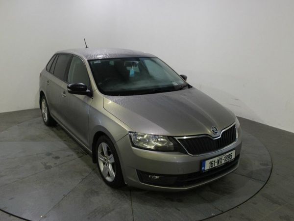 Skoda Rapid Hatchback, Diesel, 2016, Beige