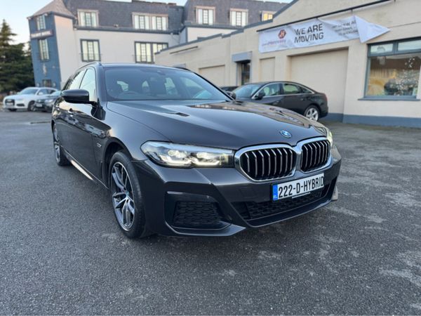 BMW 5-Series Estate, Petrol Hybrid, 2022, Grey