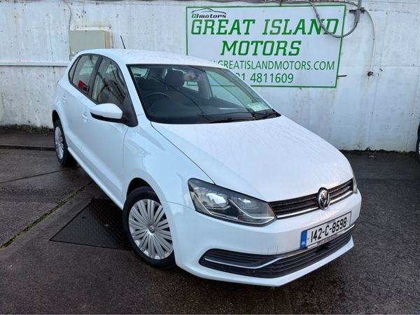Volkswagen Polo Hatchback, Petrol, 2014, White