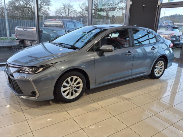 Toyota Corolla Saloon, Petrol Hybrid, 2022, Grey