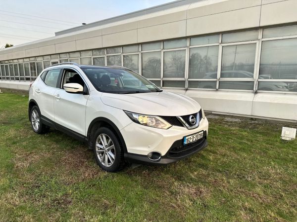 Nissan Qashqai Hatchback, Petrol, 2016, White