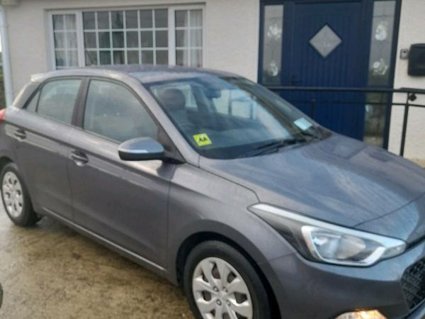 Hyundai i20 Hatchback, Petrol, 2016, Grey