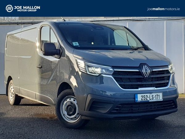 Renault Trafic MPV, Diesel, 2025, Grey