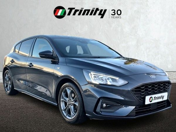 Ford Focus Hatchback, Petrol, 2021, Grey