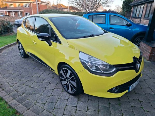 Renault Clio Hatchback, Petrol, 2013, Yellow