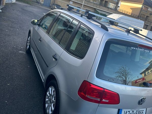 Volkswagen Touran MPV, Diesel, 2014, Silver