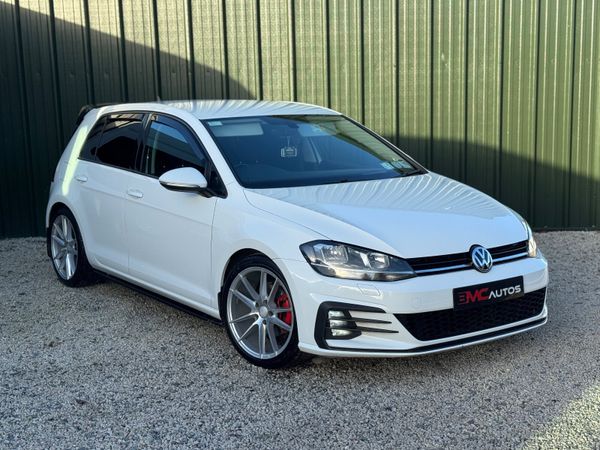 Volkswagen Golf Hatchback, Diesel, 2017, White