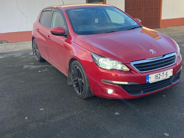 Peugeot 308 Hatchback, Diesel, 2015, Red