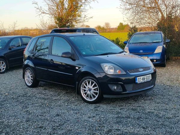 Ford Fiesta Hatchback, Petrol, 2007, Black