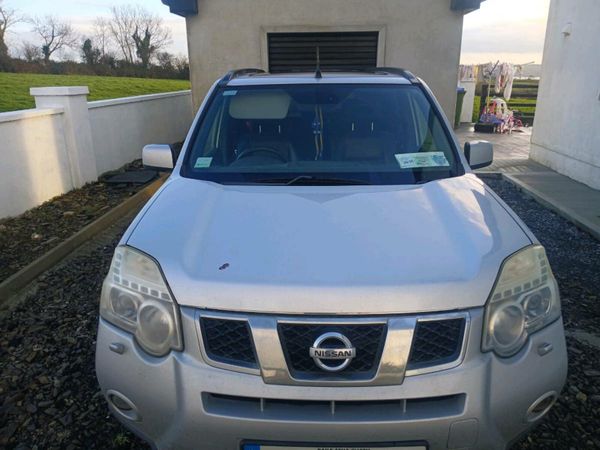 Nissan X-Trail SUV, Diesel, 2012, Silver