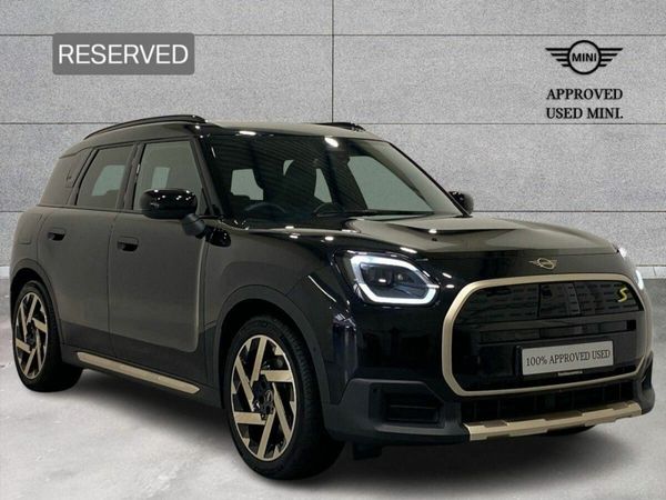 Mini Countryman SUV, Electric, 2024, Black